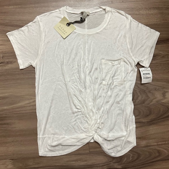 New Hinge Knot T-Shirt - Picture 2 of 5